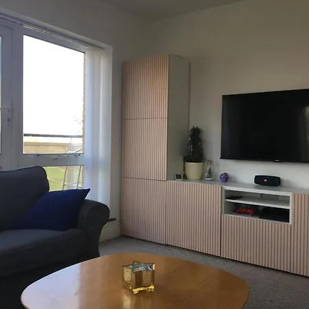 Spacious 3 Bedroom With Parking Dublín