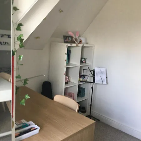 Spacious 3 Bedroom With Parking * Dublin