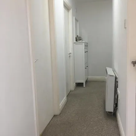 Spacious 3 Bedroom With Parking Dublín