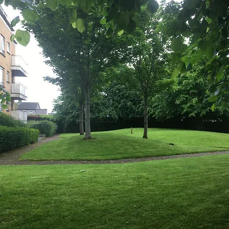 Appartement Spacious 3 Bedroom With Parking