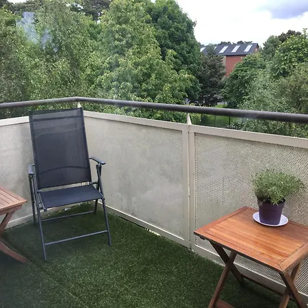 Spacious 3 Bedroom With Parking *