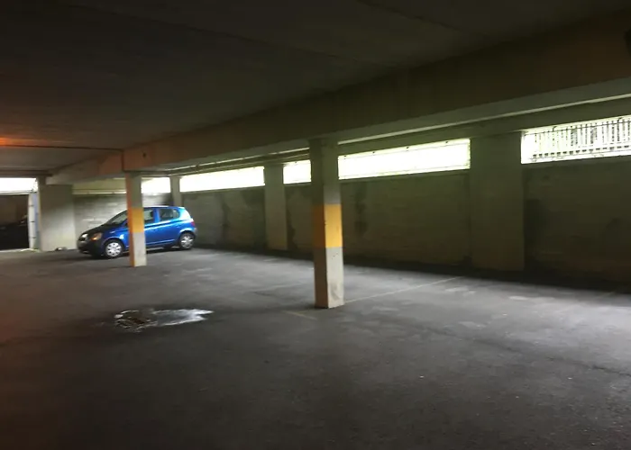 Spacious 3 Bedroom With Parking * Дублин