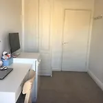 Spacious 3 Bedroom With Parking Apartment Dublin
