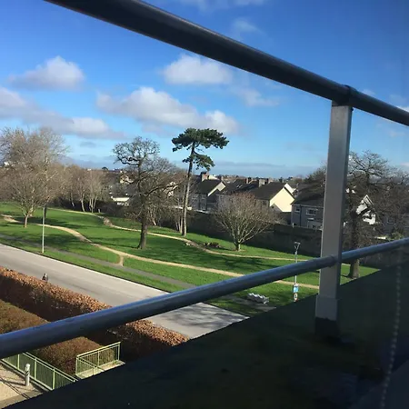 Daire Spacious 3 Bedroom With Parking Dublin