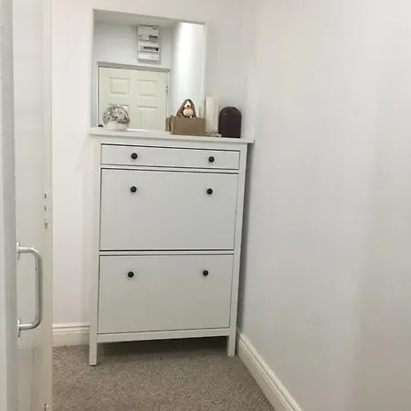 Spacious 3 Bedroom With Parking Daire