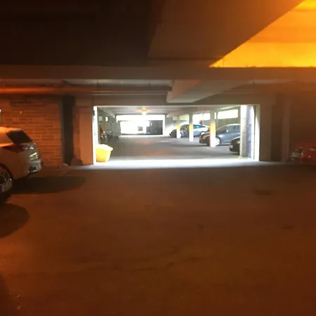 아파트 Spacious 3 Bedroom With Parking 더블린