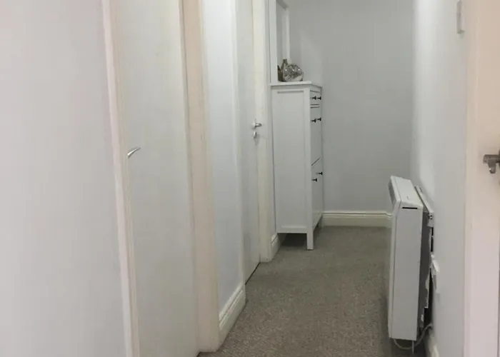 Spacious 3 Bedroom With Parking 더블린