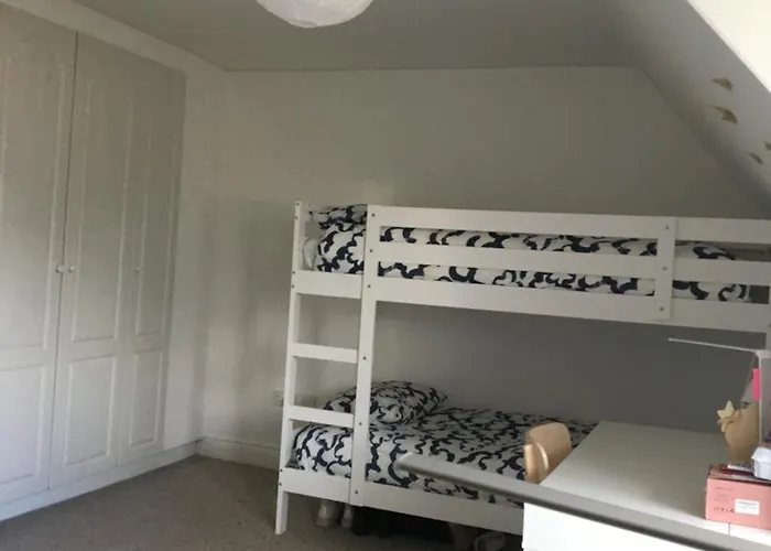 Spacious 3 Bedroom With Parking * 더블린