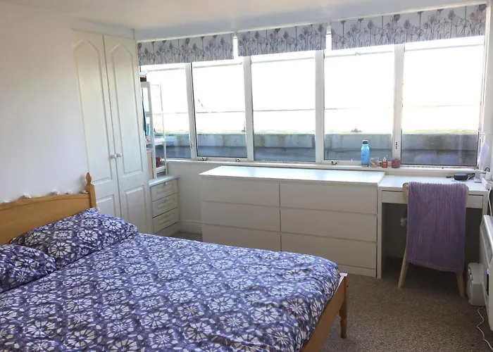 Spacious 3 Bedroom With Parking 아파트 더블린